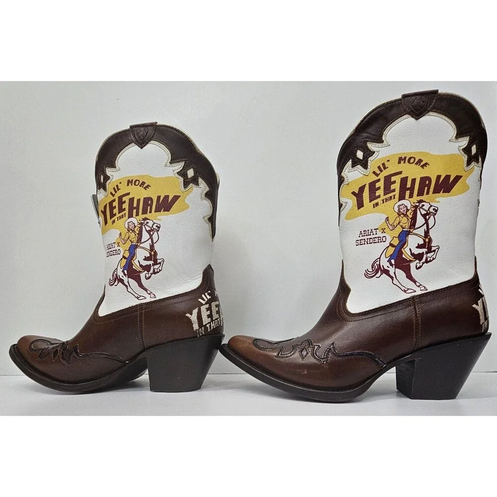 Ariat x Sendero Bandida Western Boots Mocha Tan Yeehaw Print 6.5B 10064052 NWOB